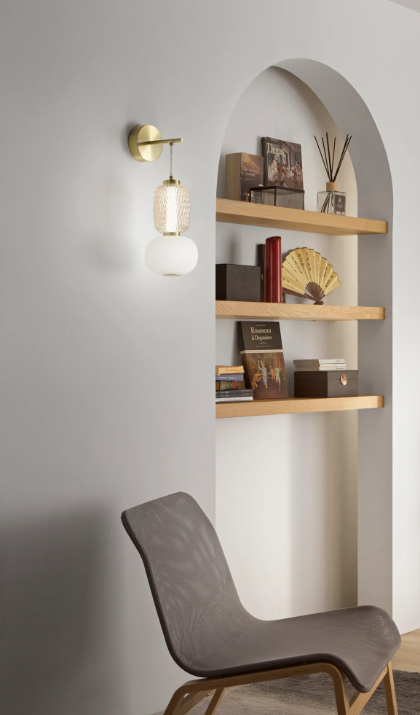 Applique LED metallo e vetro soffiato bianco-oro 18W 2000LM luce calda 3000°k TOTEM Applique LED metallo e vetro soffiato bianco-oro 18W 2000LM luce calda 3000°k TOTEM